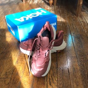 HOKA Anacapa Low Hiking Sneakers red US 8